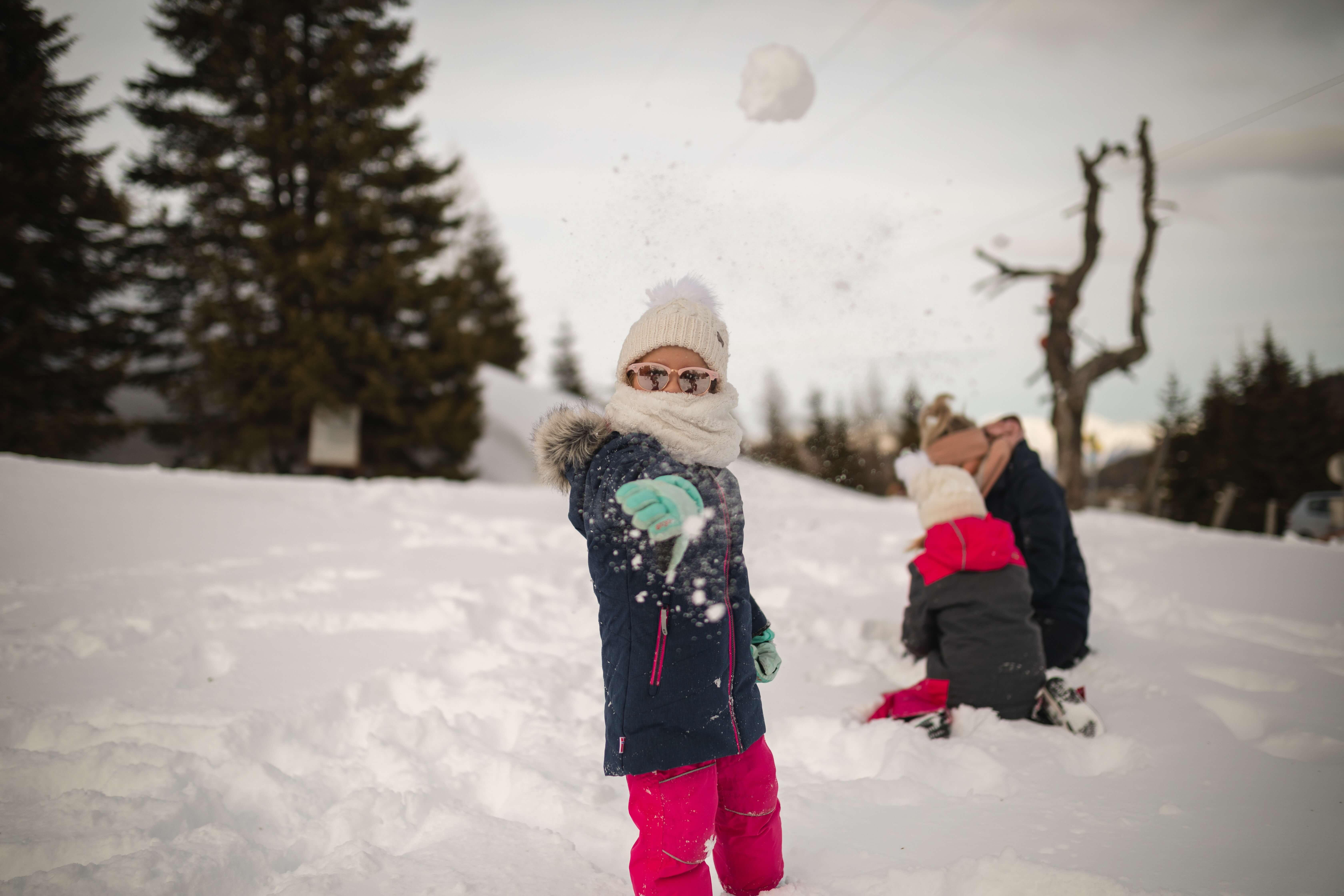 8 Outdoor Toddler Activities for Winter Months
